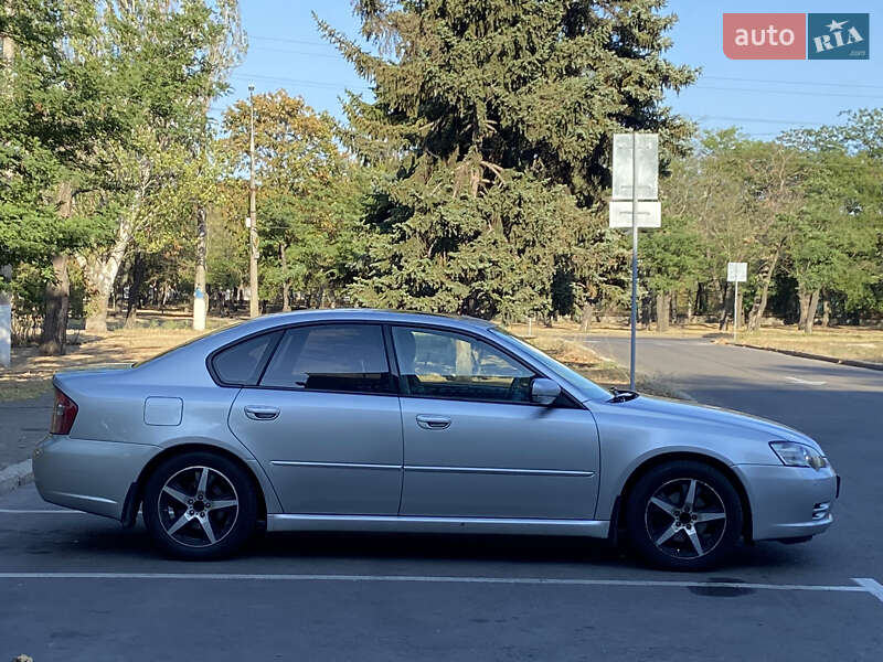 Седан Subaru Legacy 2004 в Николаеве