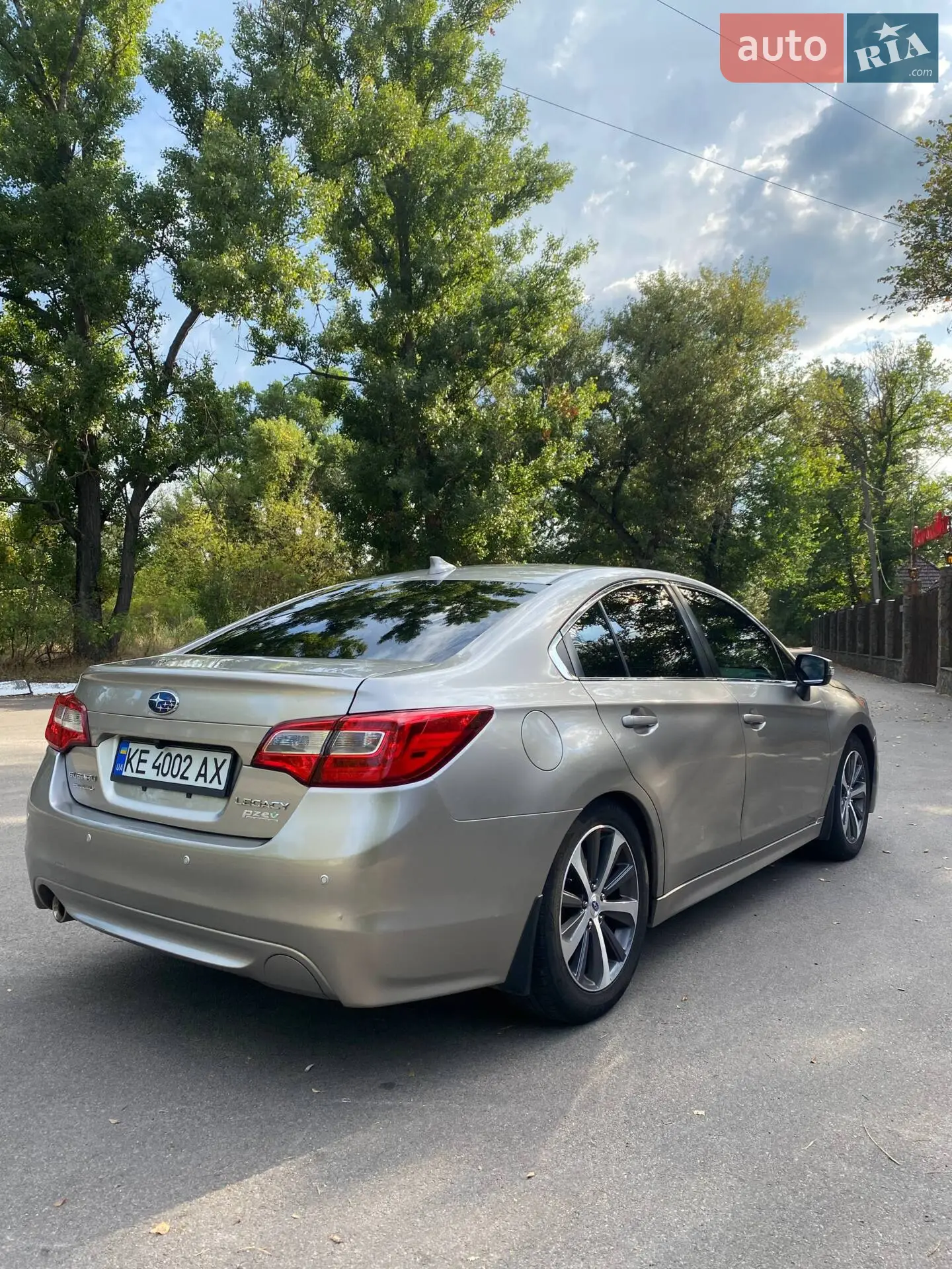 2016 Subaru Legacy - мініатюра 4