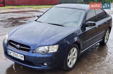 Седан Subaru Legacy 2005 в Заречном