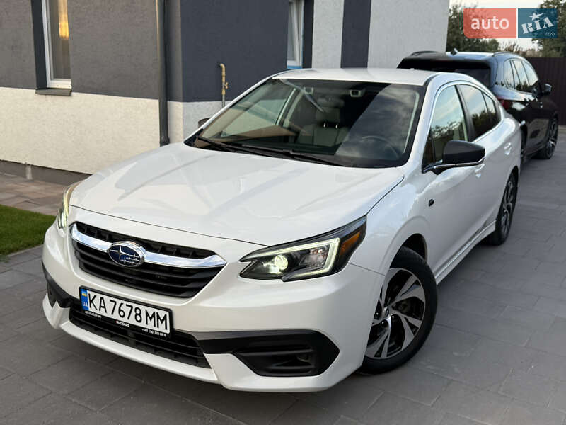 Седан Subaru Legacy 2020 в Хотине