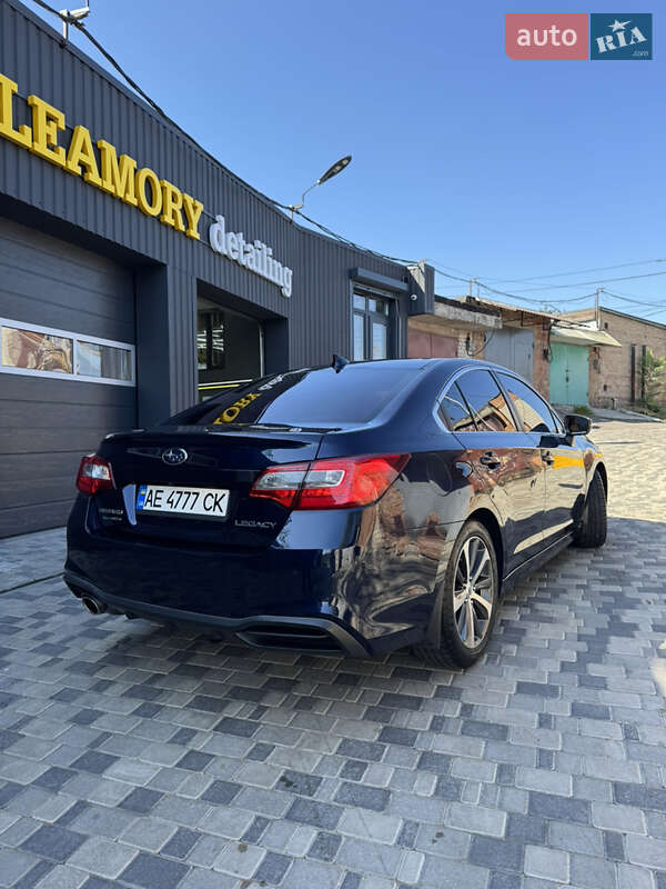 Седан Subaru Legacy 2017 в Днепре