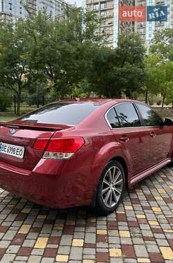 Седан Subaru Legacy 2013 в 