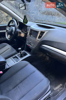 Універсал Subaru Legacy 2011 в  фото 12 Універсал Subaru Legacy 2011 в