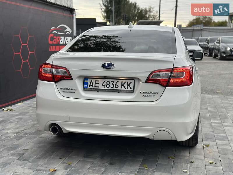 Седан Subaru Legacy 2016 в Днепре