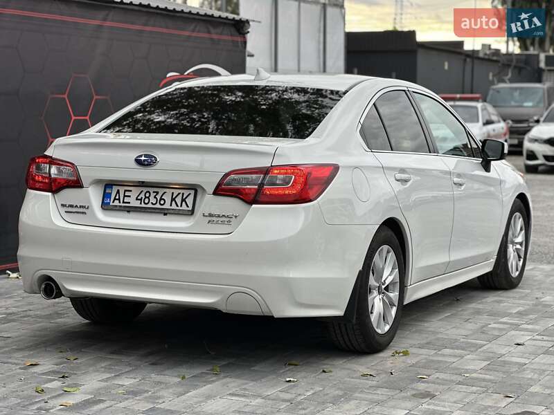 Седан Subaru Legacy 2016 в Днепре