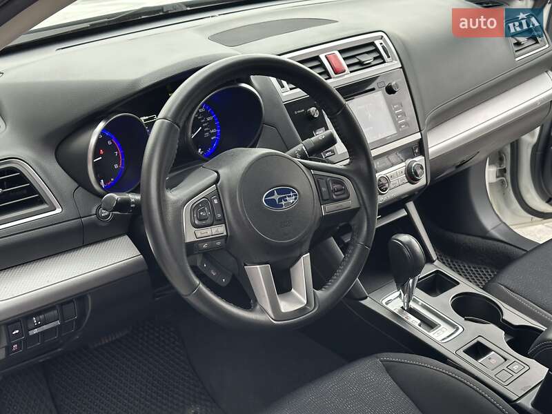 Седан Subaru Legacy 2016 в Днепре