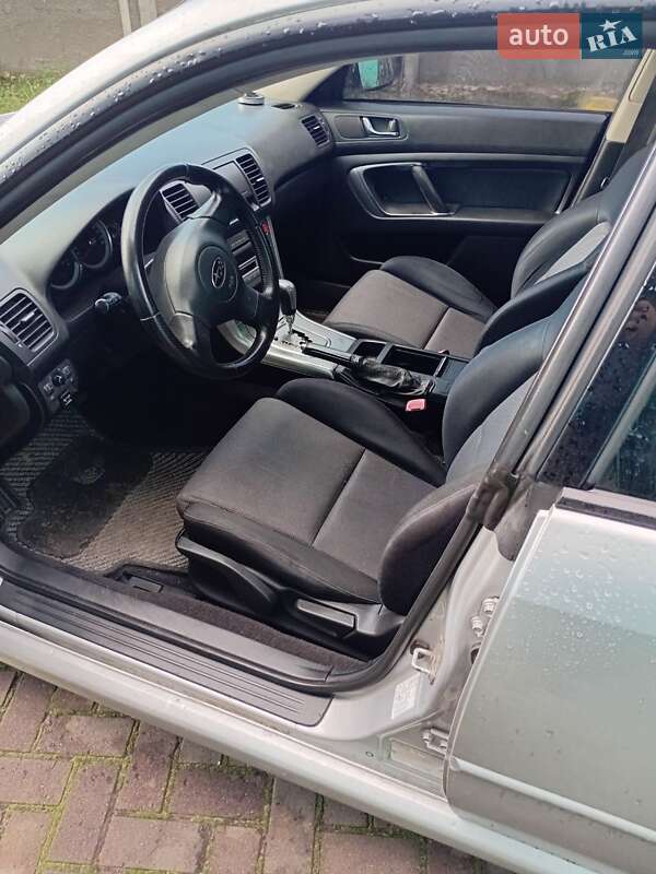 Седан Subaru Legacy 2004 в Макарове фото 5 Седан Subaru Legacy 2004 в Макарове