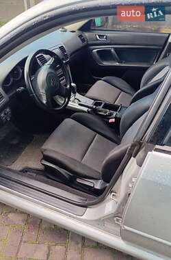 Седан Subaru Legacy 2004 в 
