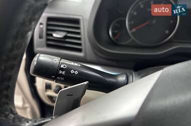 Седан Subaru Legacy 2014 в  фото 24 Седан Subaru Legacy 2014 в