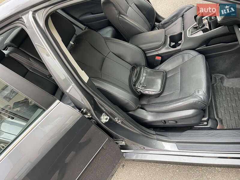 Седан Subaru Legacy 2020 в Киеве