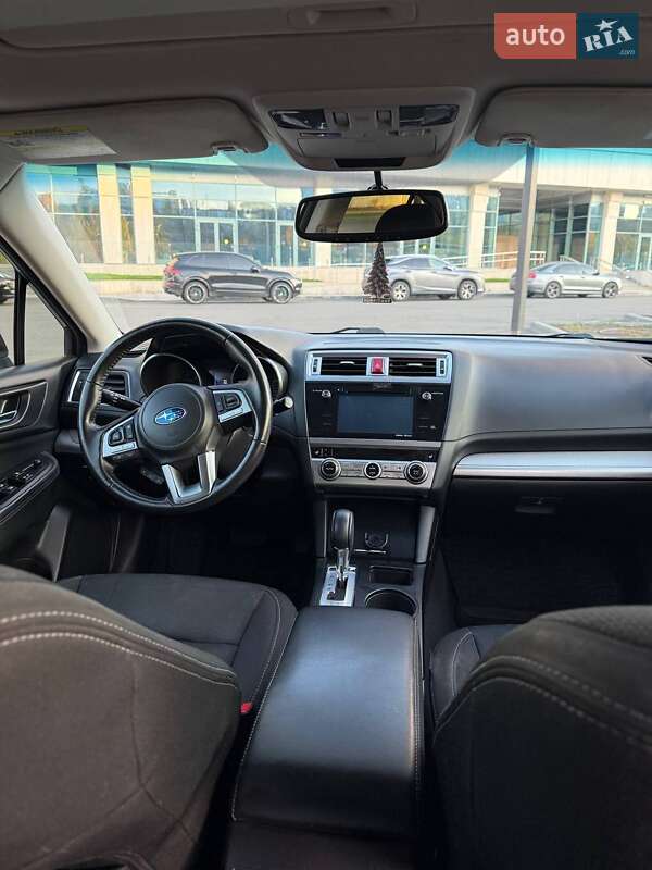 Седан Subaru Legacy 2016 в Днепре
