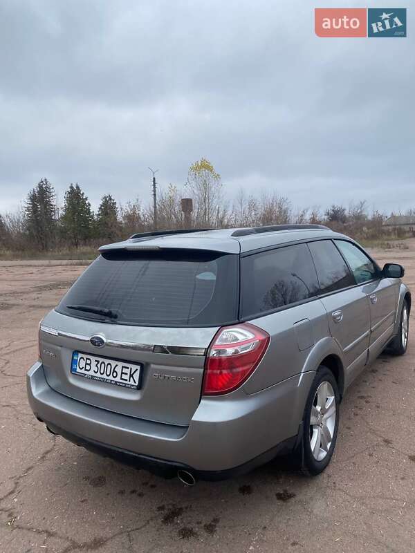 Универсал Subaru Legacy 2006 в Мене