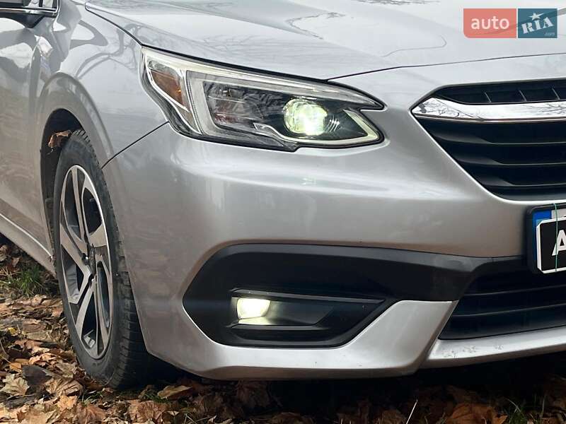 Седан Subaru Legacy 2019 в Киеве