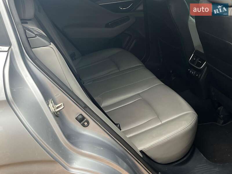 Седан Subaru Legacy 2019 в Киеве