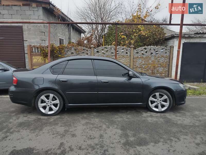 Седан Subaru Legacy 2006 в Днепре