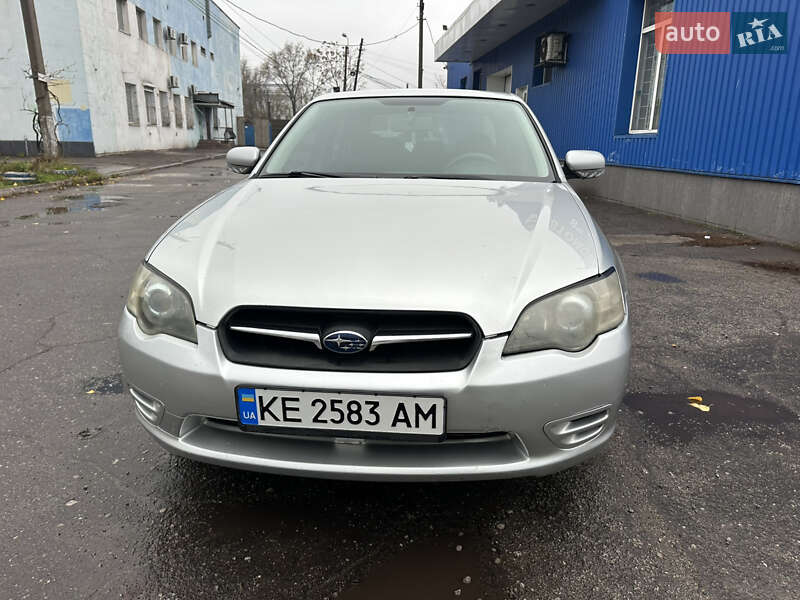 Седан Subaru Legacy 2004 в Каменском