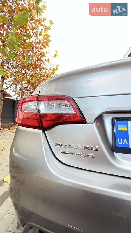 Седан Subaru Legacy 2016 в Киеве