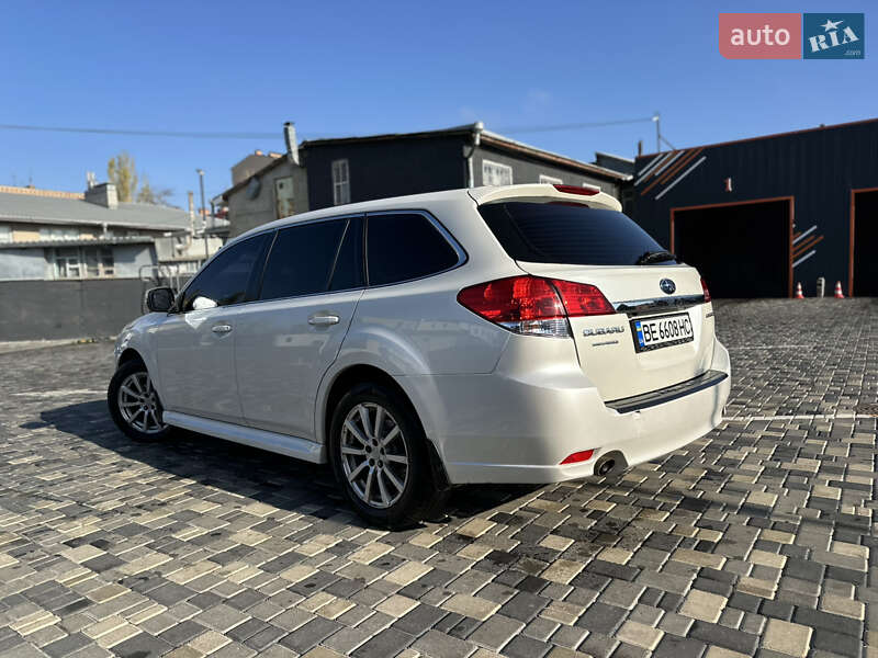 Универсал Subaru Legacy 2012 в Николаеве