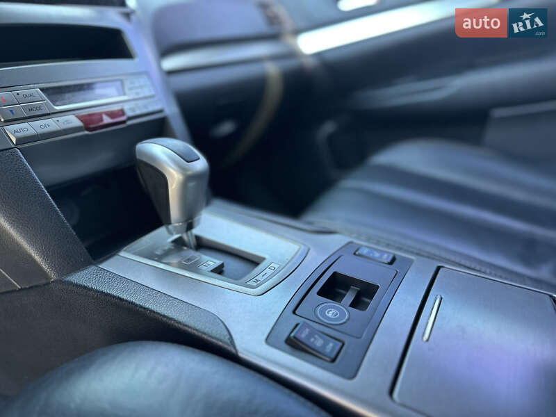 Универсал Subaru Legacy 2012 в Николаеве