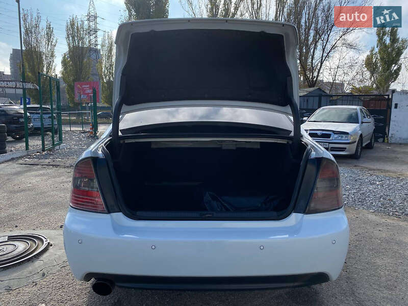 Седан Subaru Legacy 2004 в Днепре