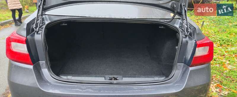 Седан Subaru Legacy 2018 в Киеве