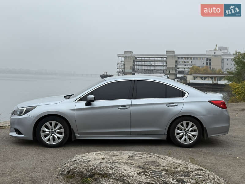 Седан Subaru Legacy 2016 в Днепре