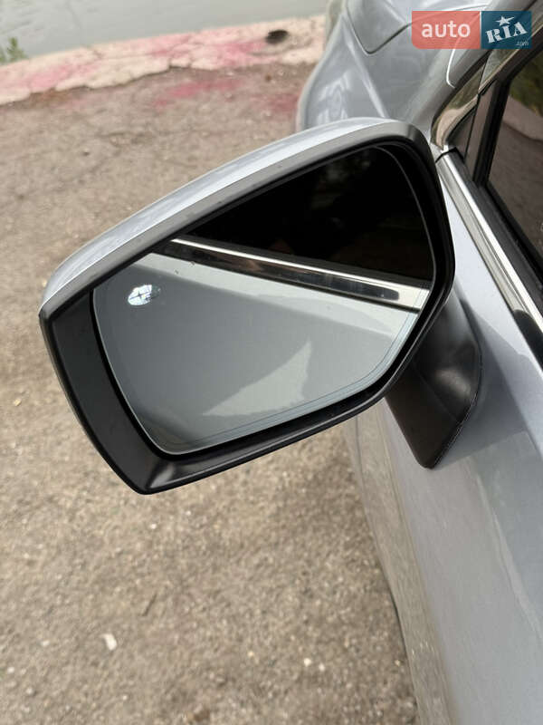 Седан Subaru Legacy 2016 в Днепре