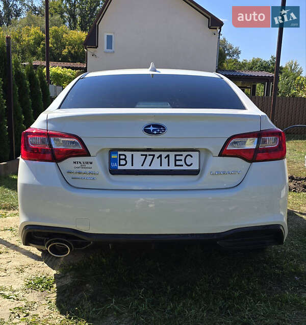 Седан Subaru Legacy 2018 в Києві