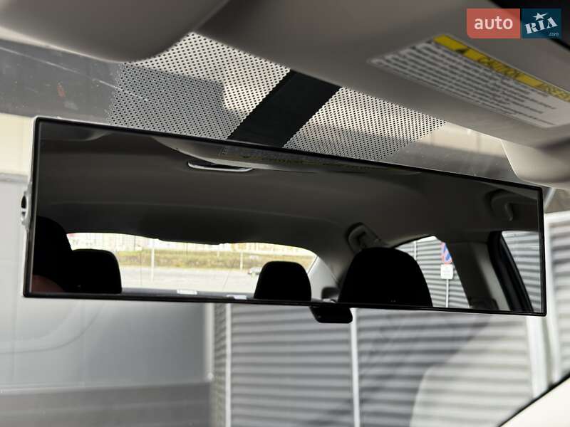 Седан Subaru Legacy 2019 в Киеве