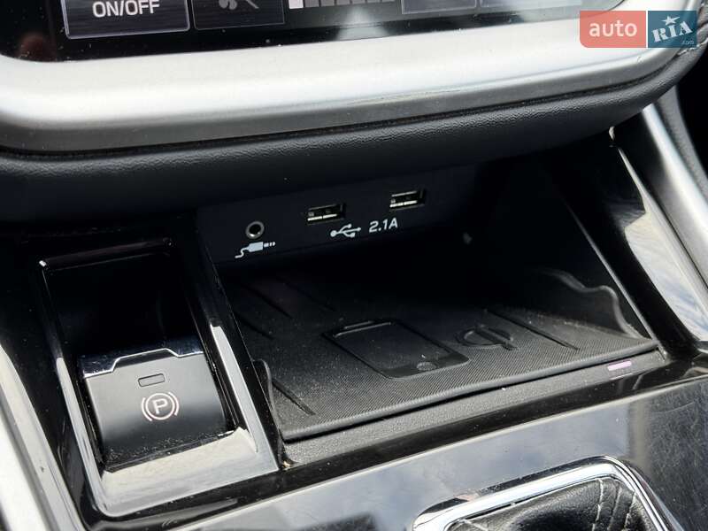 Седан Subaru Legacy 2019 в Киеве