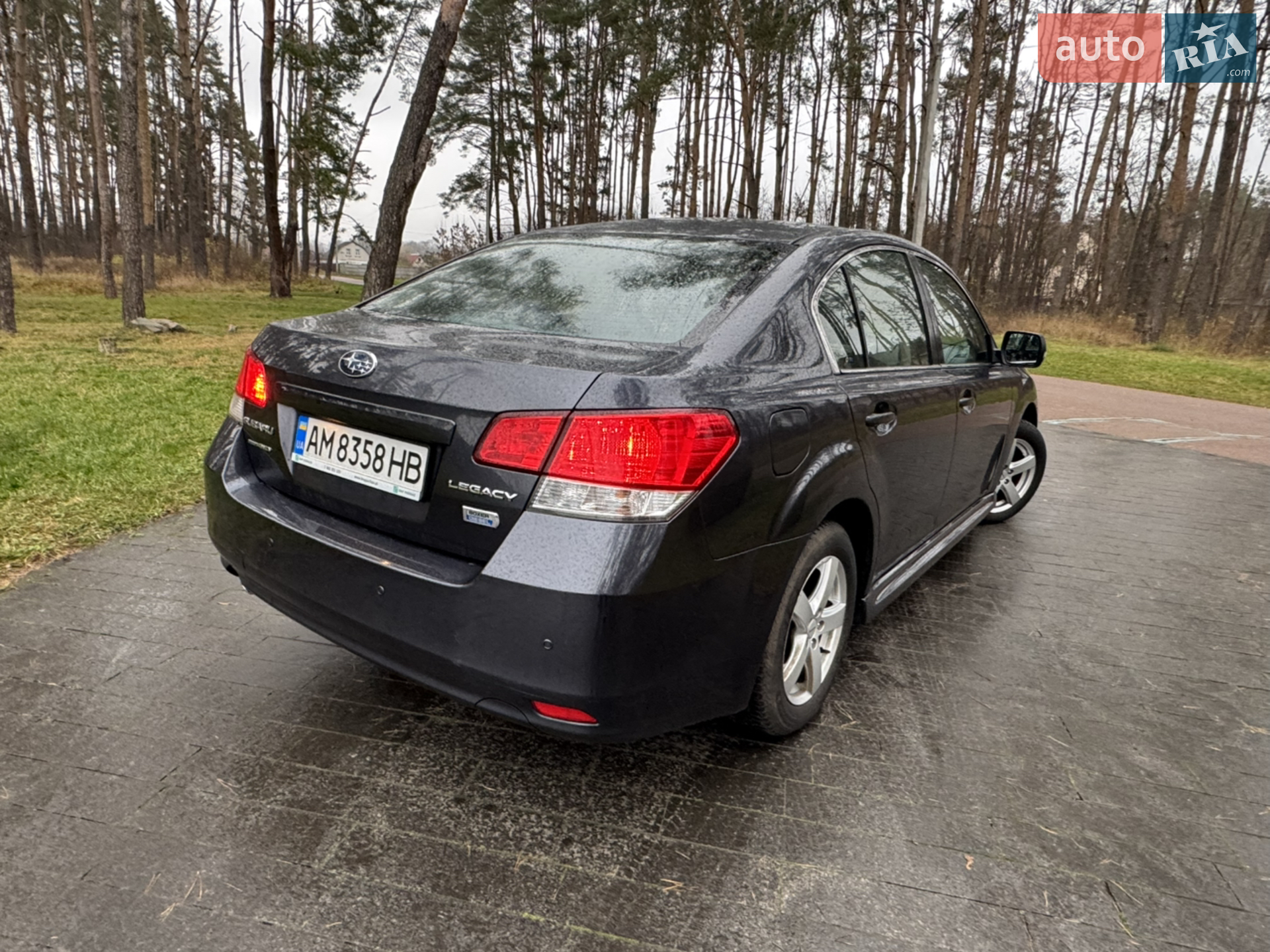 2010 Subaru Legacy - мініатюра 3