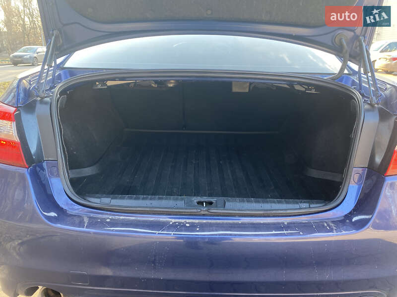 Седан Subaru Legacy 2014 в Сумах