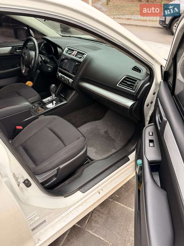 Седан Subaru Legacy 2014 в Днепре