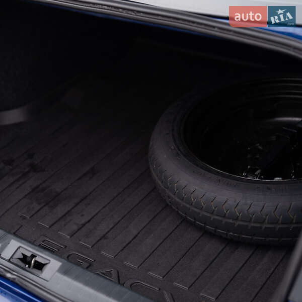 Седан Subaru Legacy 2015 в Днепре