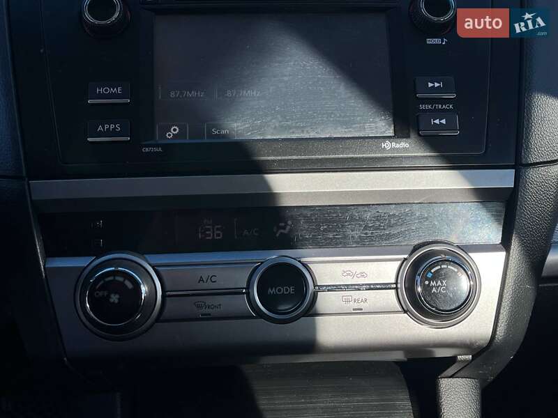 Седан Subaru Legacy 2015 в Львове