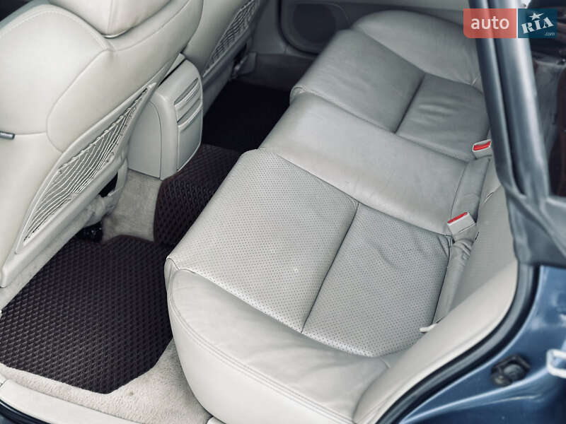 Седан Subaru Legacy 2004 в Кременчуге