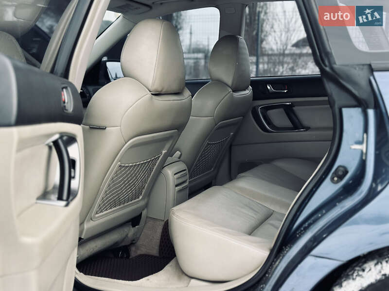 Седан Subaru Legacy 2004 в Кременчуге