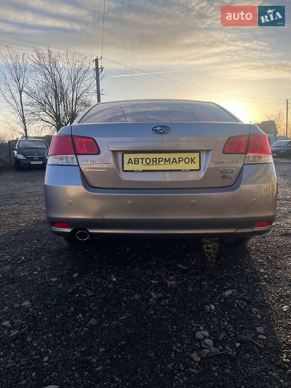 Седан Subaru Legacy 2010 в Ужгороді