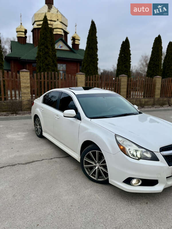 Седан Subaru Legacy 2013 в Днепре