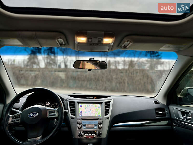 Седан Subaru Legacy 2013 в Днепре