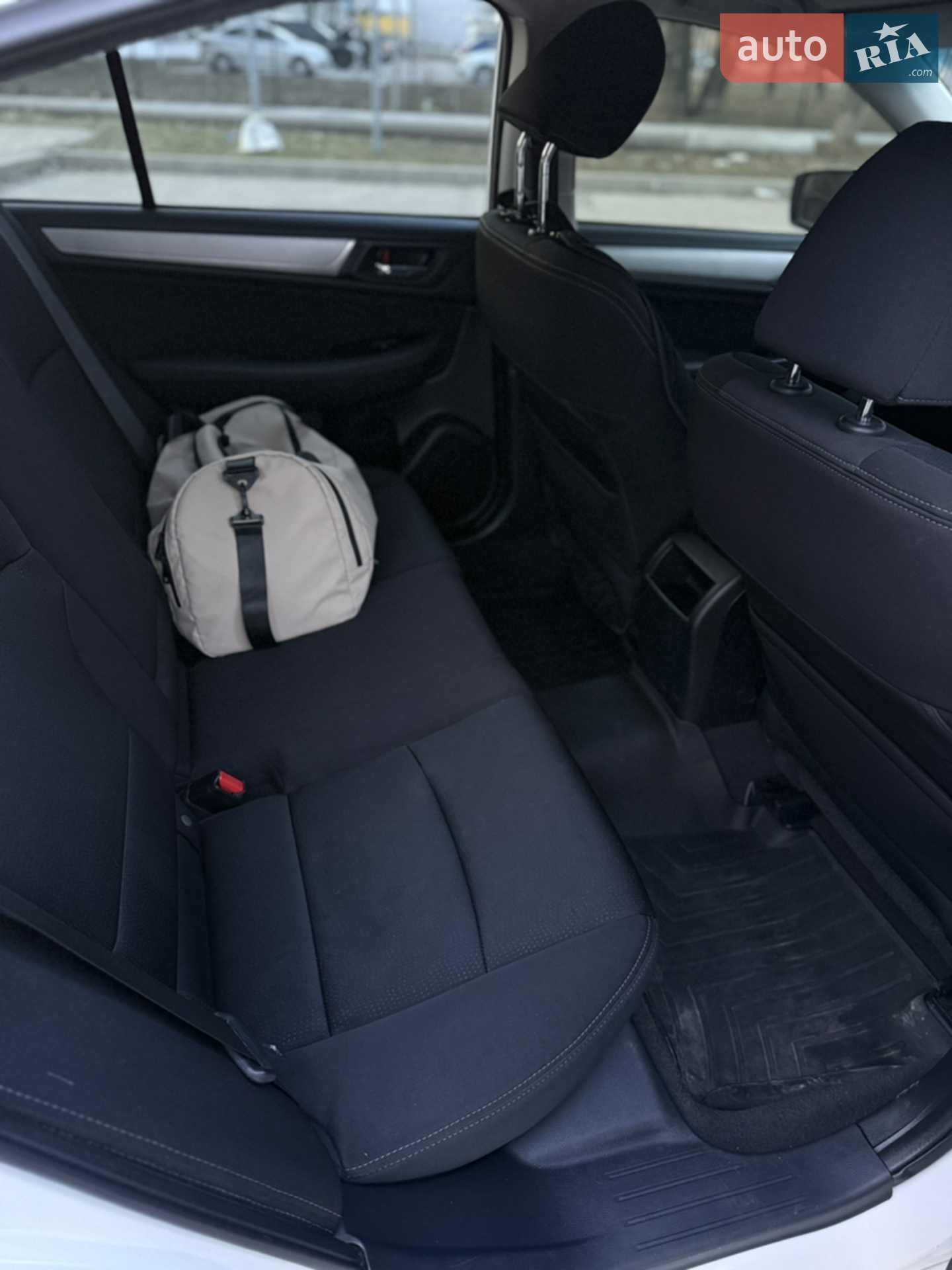 2015 Subaru Legacy - мініатюра 17