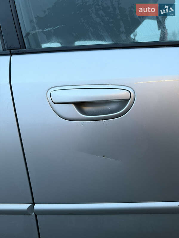 Седан Subaru Legacy 2004 в Ірпені