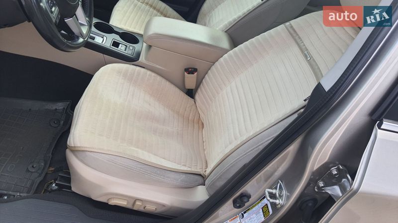 Седан Subaru Legacy 2015 в Киеве