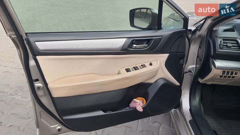 Седан Subaru Legacy 2015 в Киеве