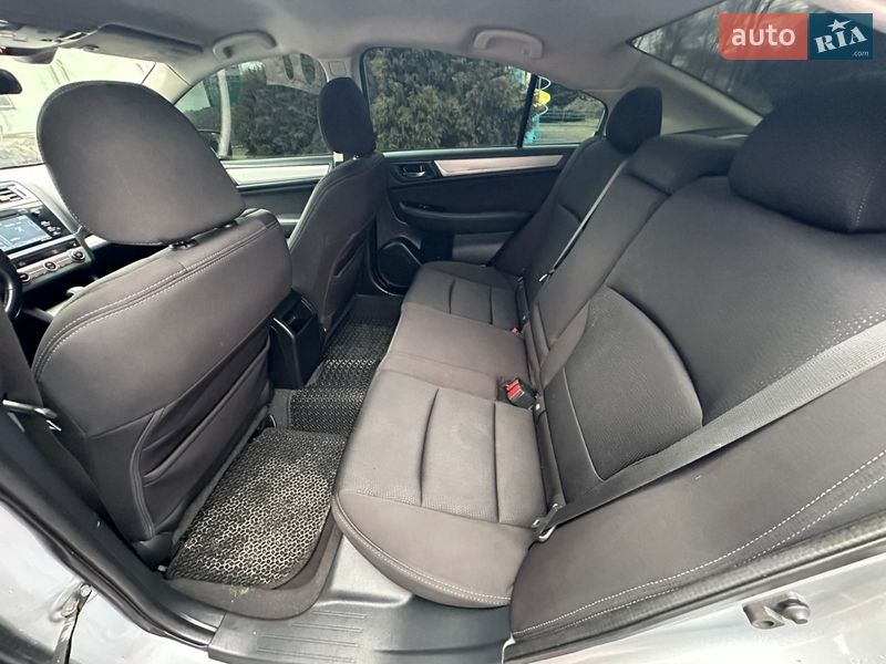 Седан Subaru Legacy 2016 в Днепре