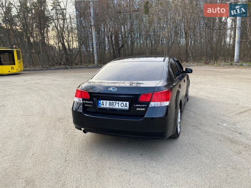 Седан Subaru Legacy 2014 в Києві