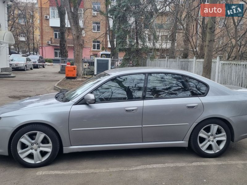 Седан Subaru Legacy 2009 в Киеве