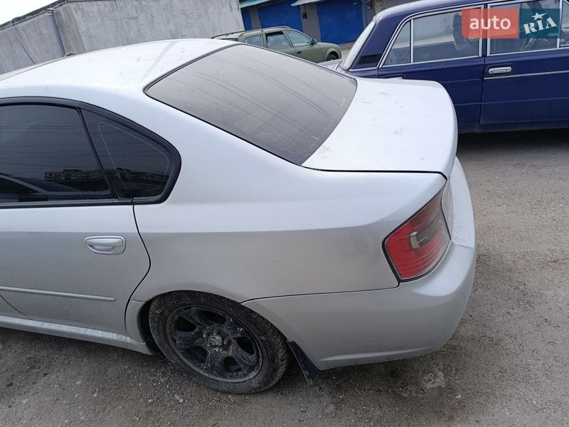 Седан Subaru Legacy 2003 в Запорожье