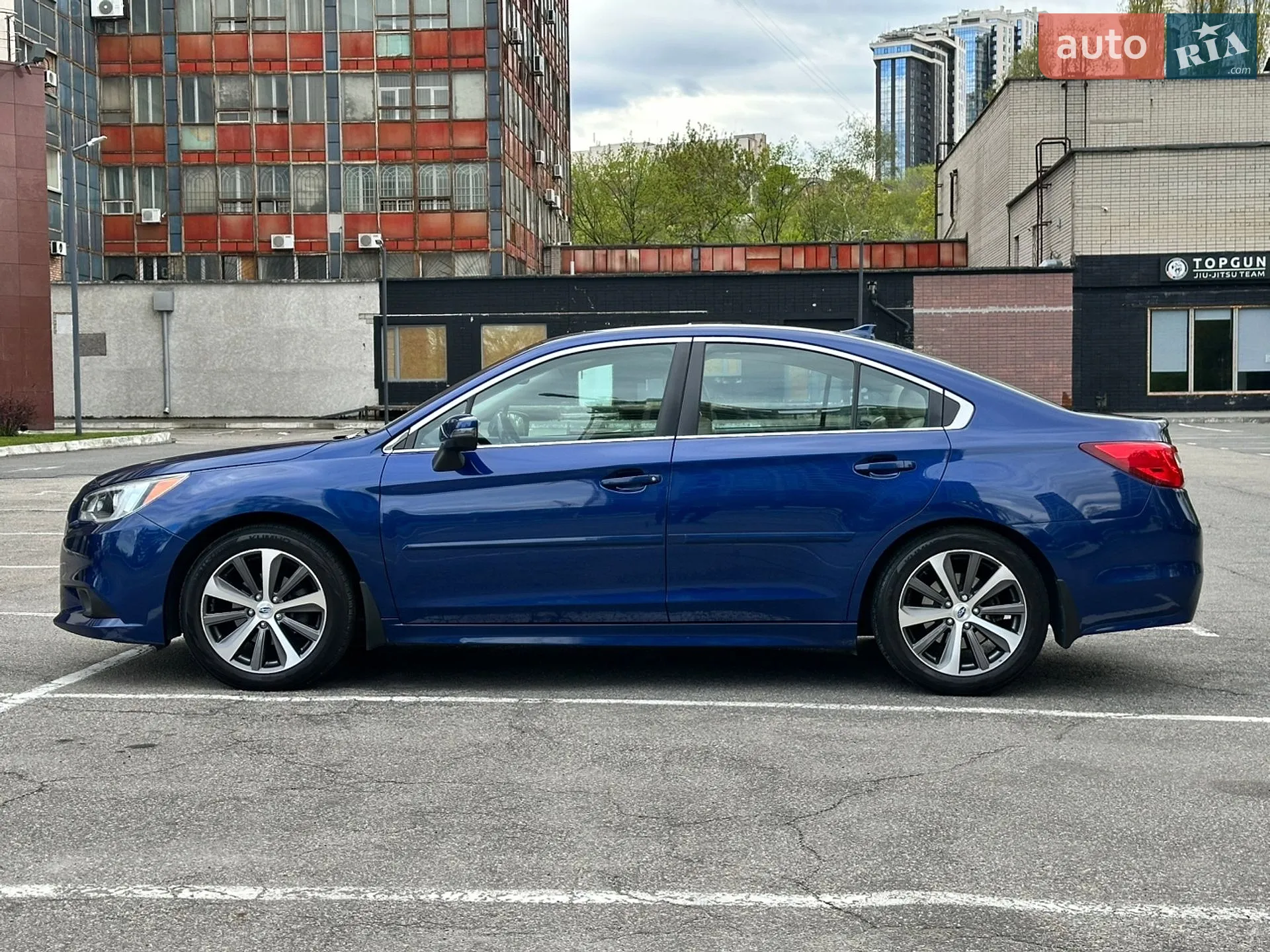 2016 Subaru Legacy - мініатюра 12