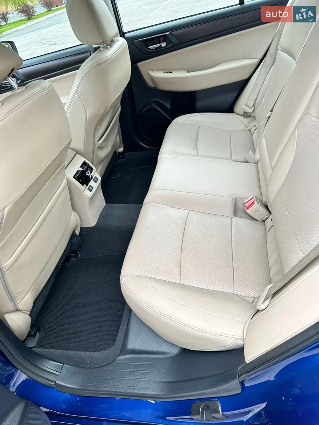 2016 Subaru Legacy - мініатюра 18